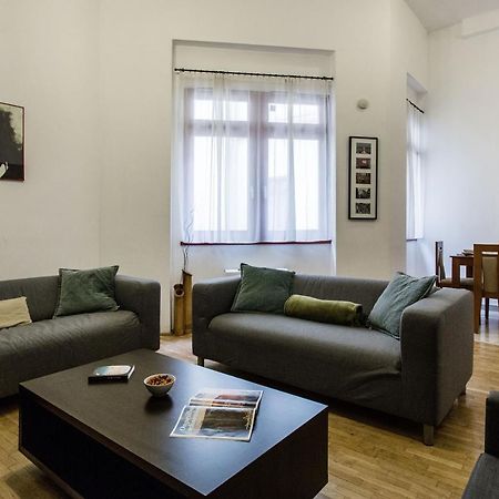 Family Suite By Heroes' Square Budapest Ngoại thất bức ảnh